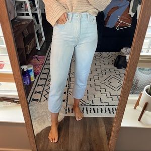 LEVI’S Women’s High Rise Wedgie Straight Jeans